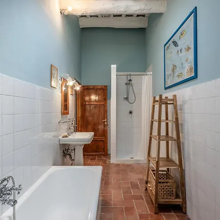 Mansi Bernardini Farm stay *
